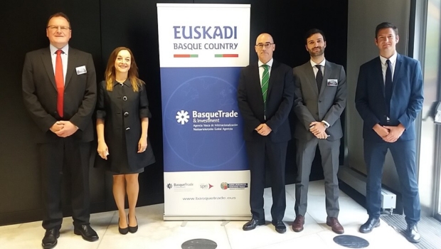 Euskal  enpresek  negozio-aukera  gehiago  izango  dituzte  nazioarteko  lizitazioetan,  funts  multilateraletako  bi  organismo  berrirekin  lortutako  akordioei  esker