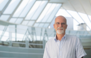 Maurizio Prato, líder del grupo de Bionanotecnología del Carbono de CIC biomaGUNE, profesor Ikerbasque y AXA Chair