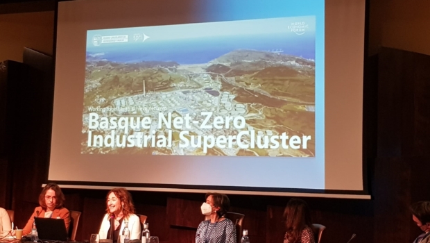 SPRIk  “Basque  Net  Zero  Industrial  Super  Cluster”  ekimena  aurkeztu  du  “Clusters  meet  regions”  ekitaldian